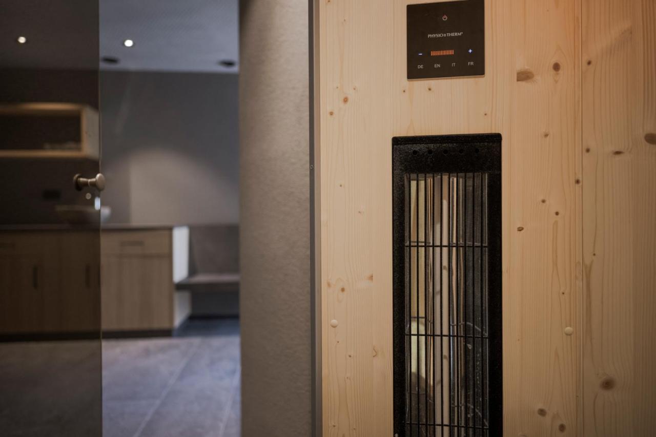 Hotel Theresia San Leonardo in Passiria Exterior foto
